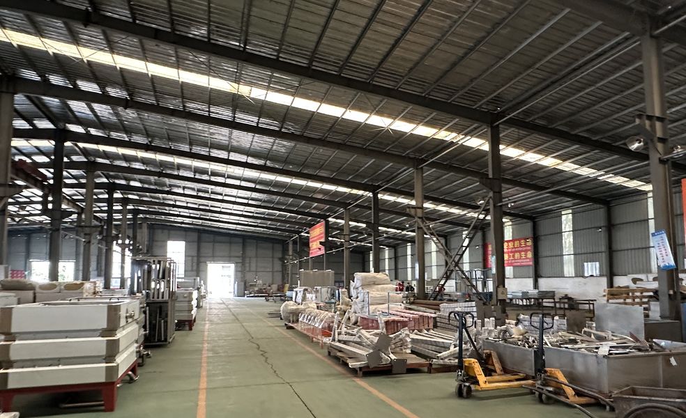 Zhejiang Huier Coating Environmental Protection Equipment Co., Ltd manufacturer production line